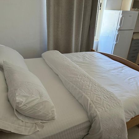 Kunevain Guest House Лежа Экстерьер фото