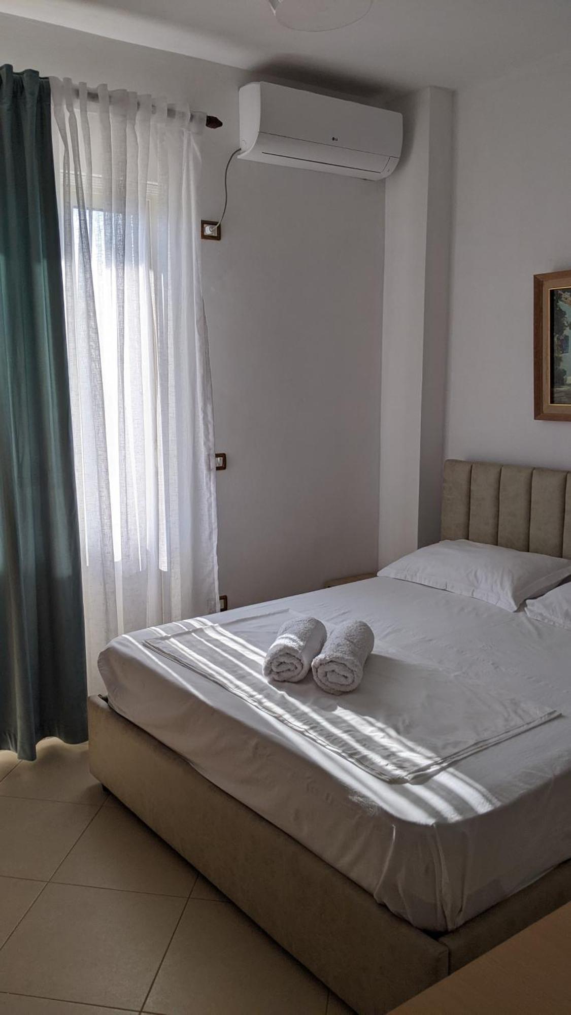 Kunevain Guest House Лежа Экстерьер фото