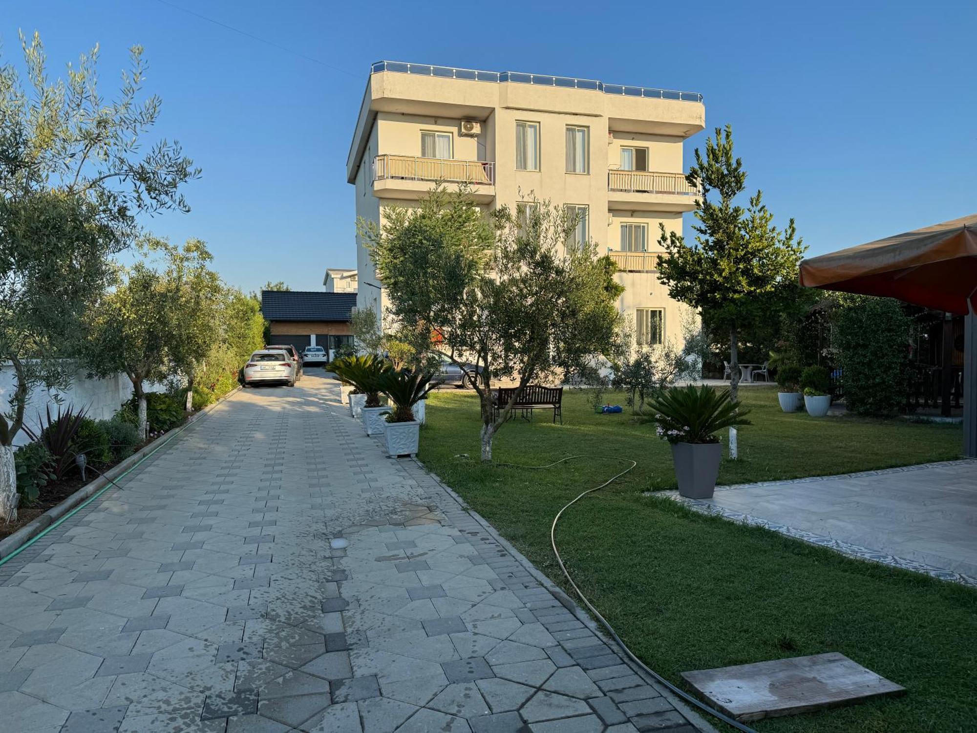 Kunevain Guest House Лежа Экстерьер фото